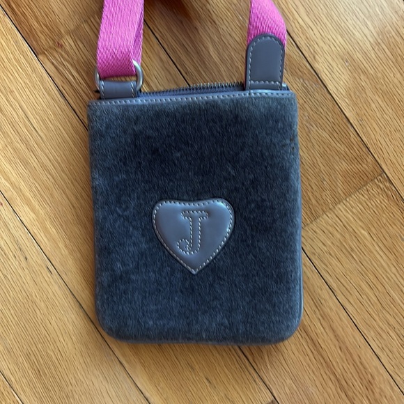 Juicy Couture Vintage Crossbody Handbag - Picture 5 of 7